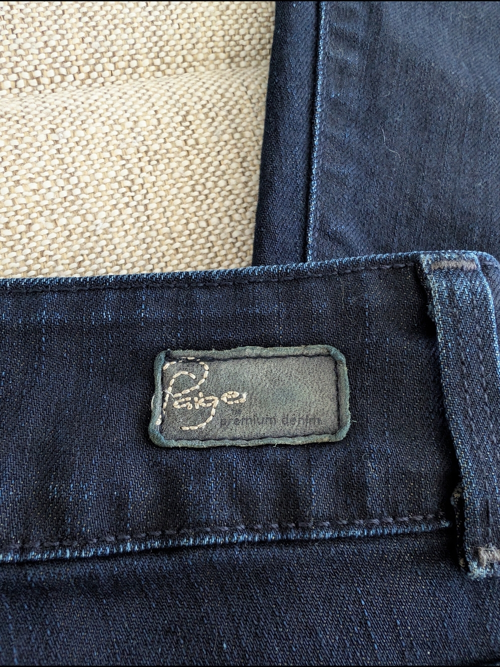Paige Premium Denim Cheviot Hills Flare Jeans Size 28 Dark Wash Boho - Picture 13 of 16